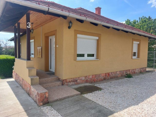 Eladó családi ház, Százhalombattán 84.99 M Ft, 2+1 szobás