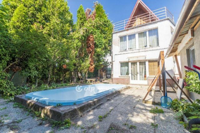 Eladó családi ház, Budakeszin 189.7 M Ft, 9 szobás