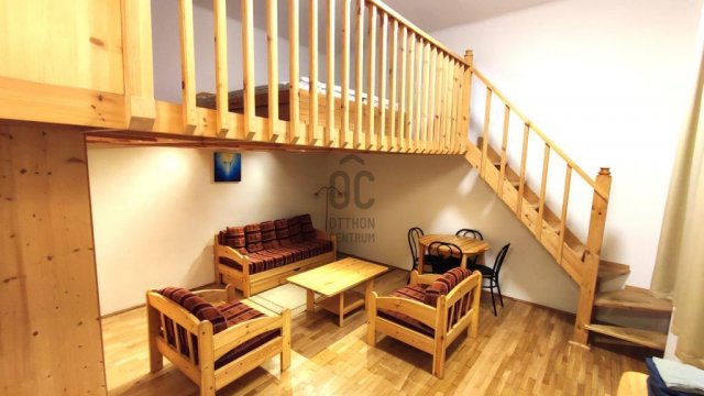 Eladó téglalakás, Budapesten, VI. kerületben 74.5 M Ft, 1 szobás