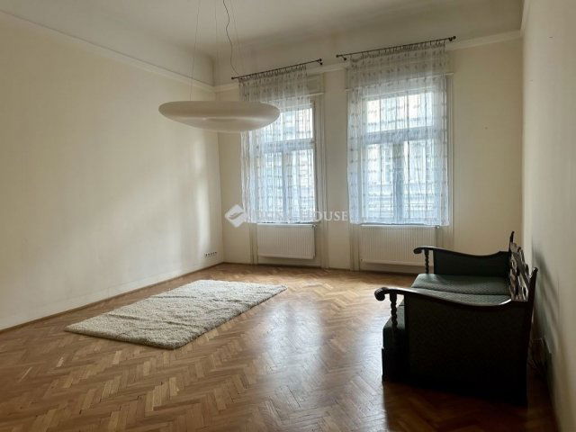 Eladó téglalakás, Budapesten, V. kerületben 170 M Ft, 3 szobás