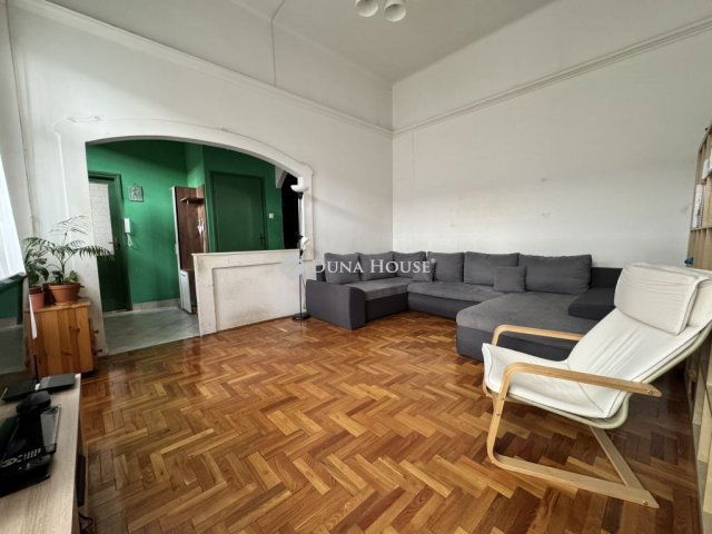 Eladó téglalakás, Budapesten, VI. kerületben 62 M Ft, 2+1 szobás