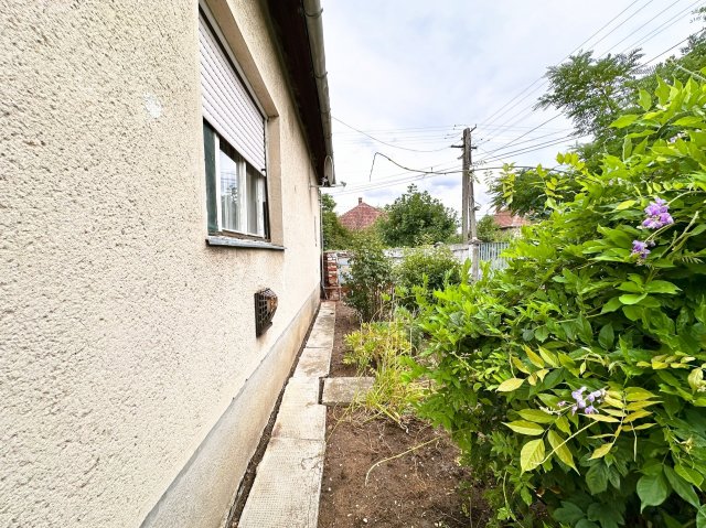 Eladó családi ház, Sarkadon 13 M Ft, 3 szobás