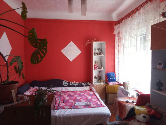 Eladó családi ház, Nagybajomban 16.9 M Ft, 3 szobás