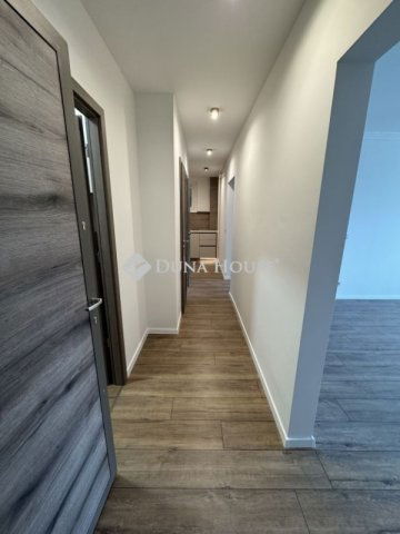Eladó panellakás, Budapesten, XV. kerületben 88.5 M Ft, 3 szobás