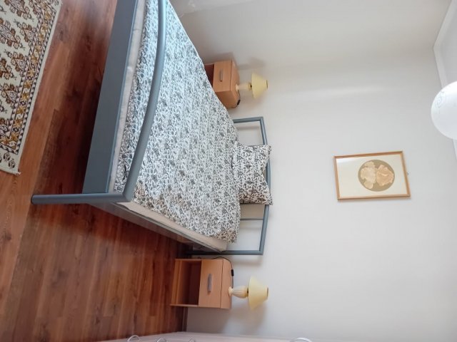 Kiadó panellakás, albérlet, Pécsett, Madách Imre utcában