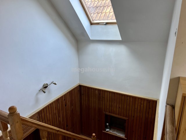 Eladó családi ház, Törökbálinton 95 M Ft, 4+1 szobás