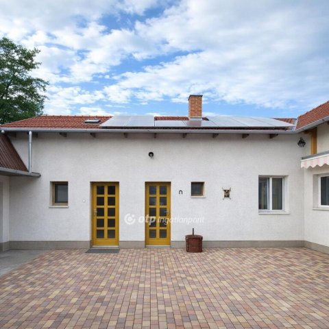 Eladó családi ház, Kisapátiban 69.5 M Ft, 3 szobás