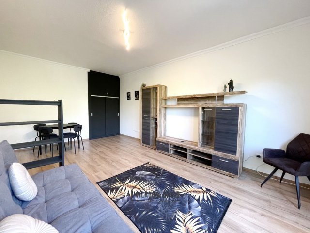 Kiadó téglalakás, albérlet, Debrecenben 220 E Ft / hó, 3 szobás