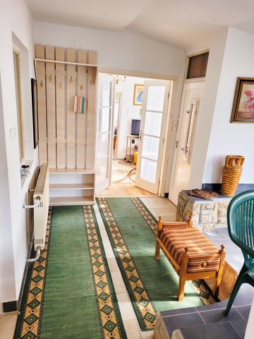 Eladó családi ház, Kisnémediben 65 M Ft, 4 szobás