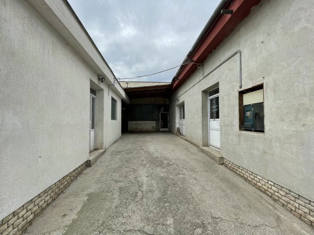 Eladó ipari ingatlan, Balatonalmádiban 85 M Ft