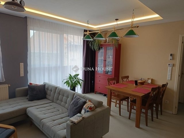 Eladó téglalakás, Budapesten, VIII. kerületben 85.2 M Ft