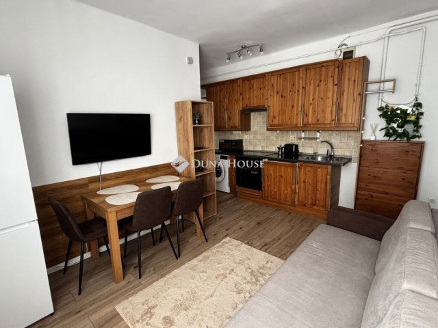 Kiadó téglalakás, albérlet, Debrecenben 200 E Ft / hó, 2 szobás