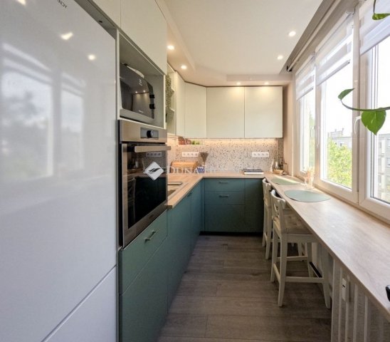 Eladó panellakás, Kecskeméten 67.001 M Ft, 2 szobás