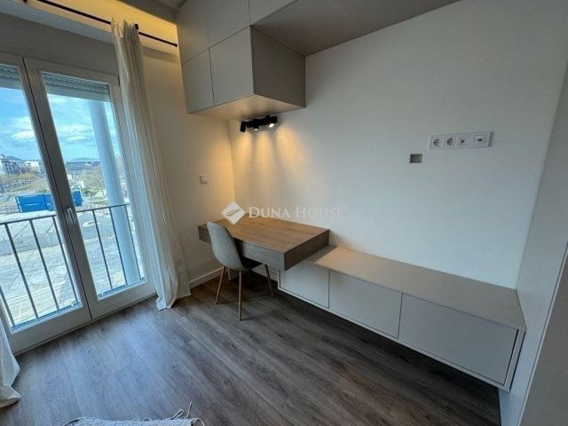 Eladó téglalakás, Budapesten, XIV. kerületben 85 M Ft