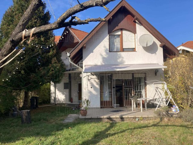 Eladó családi ház, Zamárdiban 149.99 M Ft, 7 szobás