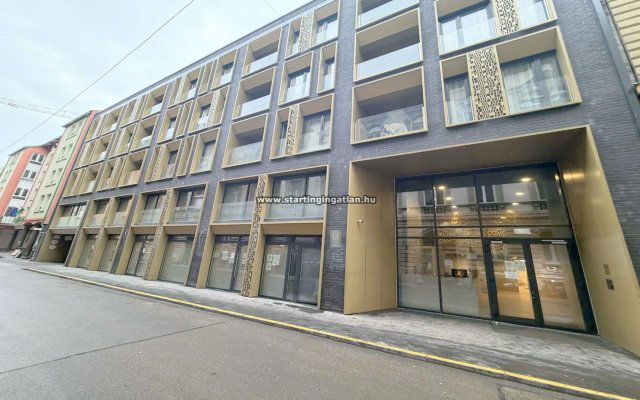 Eladó garázs, Budapesten, VII. kerületben, Nagy Diófa utcában