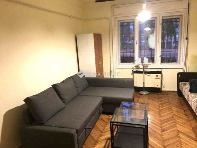 Eladó téglalakás, Budapesten, IV. kerületben, Árpád úton