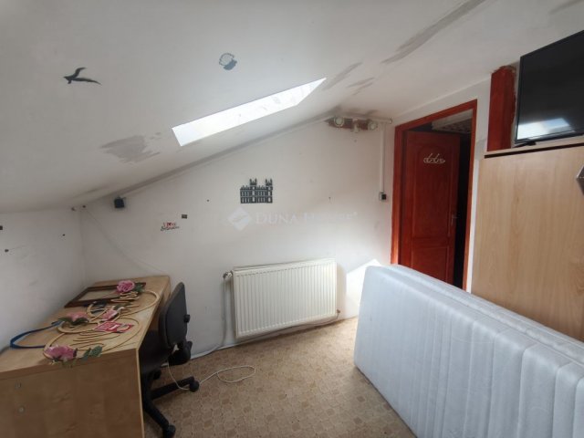 Eladó családi ház, Neszmélyen, Vizimolnár utcában 59.999 M Ft