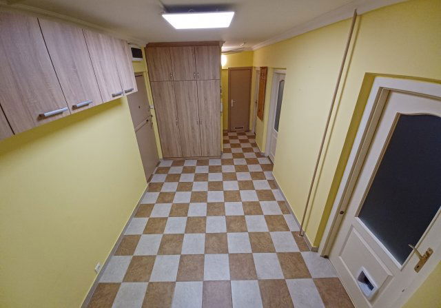 Eladó panellakás, Budapesten, IV. kerületben 76.5 M Ft