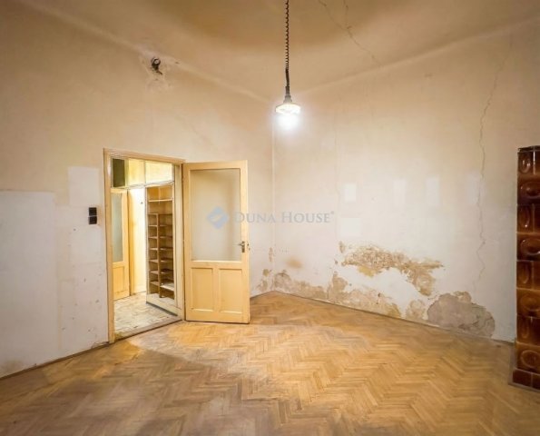 Eladó téglalakás, Budapesten, VII. kerületben 55 M Ft, 2 szobás