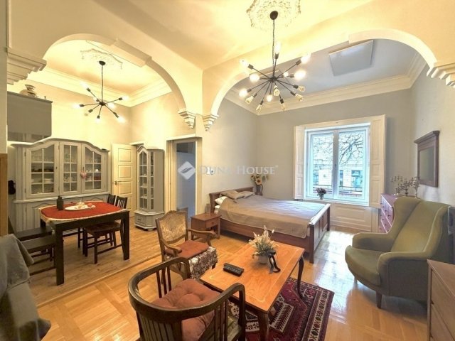 Eladó téglalakás, Budapesten, XIII. kerületben 97 M Ft, 1 szobás