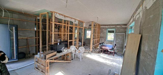 Eladó családi ház, Gödön 111.9 M Ft, 2+2 szobás