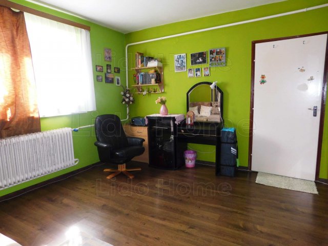 Eladó családi ház, Balatonudvariban 125 M Ft, 13 szobás