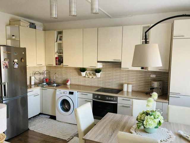 Eladó panellakás, Debrecenben 60.9 M Ft, 2 szobás