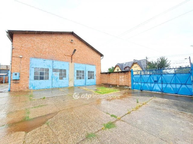 Eladó ipari ingatlan, Nagykőrösön 196 M Ft