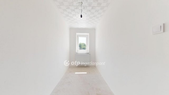 Eladó családi ház, Kálmánházán 34.75 M Ft, 2+1 szobás