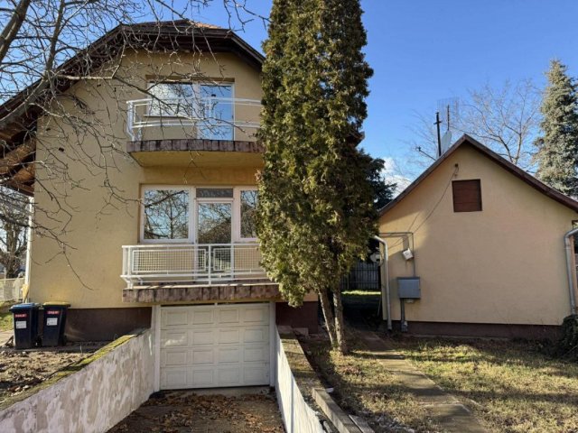 Eladó családi ház, Budapesten, XVIII. kerületben 157 M Ft