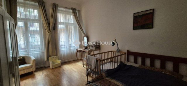 Eladó téglalakás, Budapesten, VII. kerületben 79 M Ft, 2 szobás