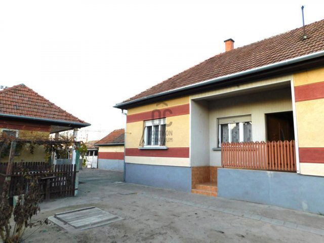 Eladó családi ház, Tápiószentmártonon 45 M Ft, 3 szobás