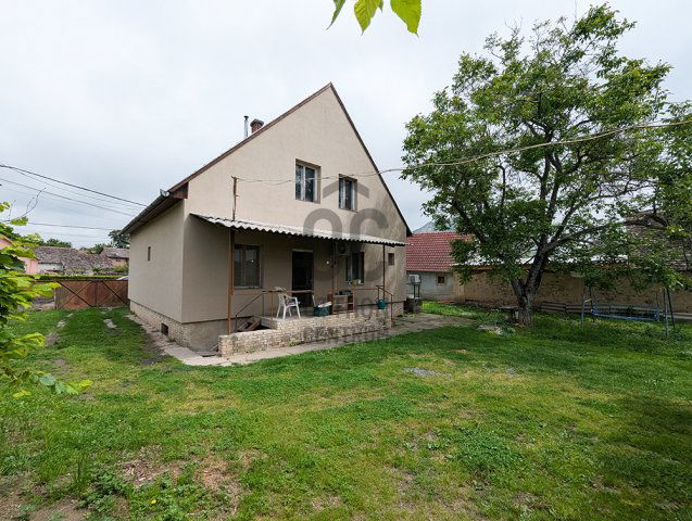 Eladó családi ház, Nagyharsányon 36 M Ft, 5 szobás