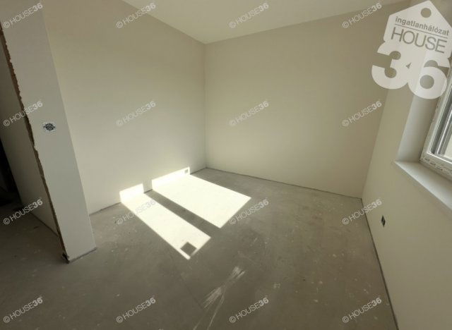 Eladó családi ház, Helvécián 74 M Ft, 4 szobás