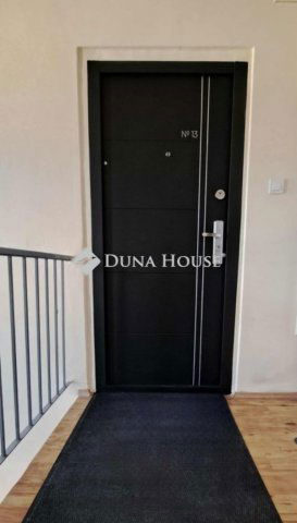 Kiadó panellakás, albérlet, Pécsett 180 E Ft / hó, 2 szobás