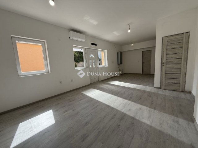 Eladó családi ház, Budapesten, XVIII. kerületben 64.9 M Ft