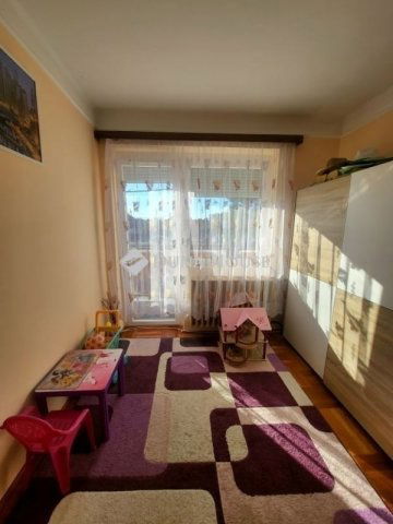 Eladó téglalakás, Kistarcsán 76 M Ft, 4 szobás