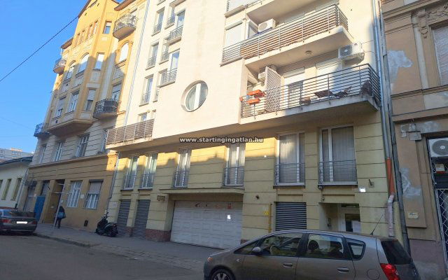 Eladó garázs, Budapesten, VII. kerületben 9.99 M Ft