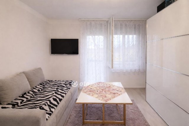 Eladó téglalakás, Budapesten, XX. kerületben 74.9 M Ft, 2 szobás