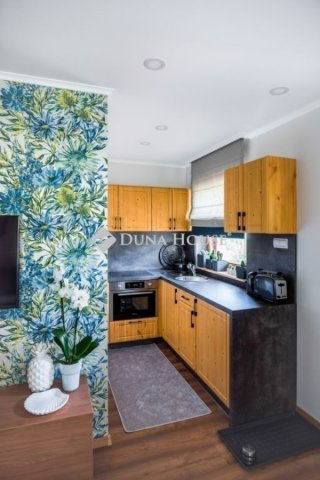 Eladó családi ház, Kecskeméten 400 M Ft, 10 szobás