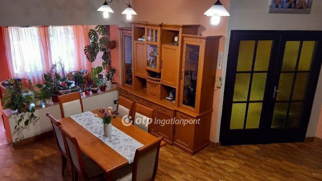 Eladó családi ház, Tápiószelén 82 M Ft, 4+2 szobás