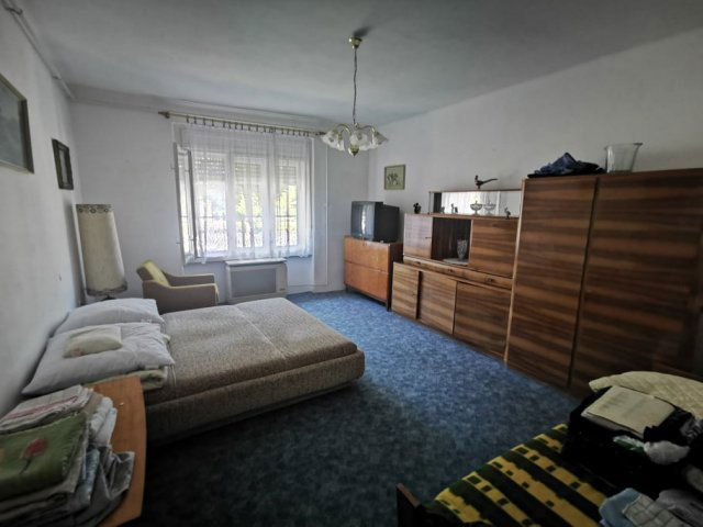 Eladó családi ház, Balatonszárszón 75 M Ft, 5 szobás