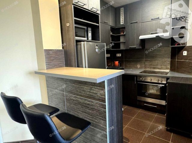 Kiadó téglalakás, albérlet, Kecskeméten 250 E Ft / hó