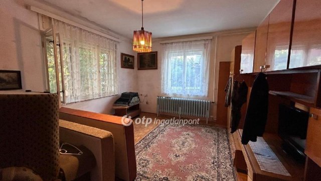 Eladó családi ház, Győrött 82.9 M Ft, 3 szobás