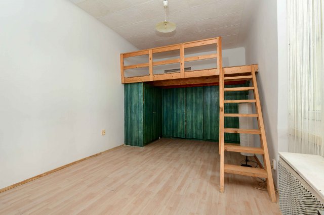 Eladó téglalakás, Budapesten, VIII. kerületben, Dugonics utcában