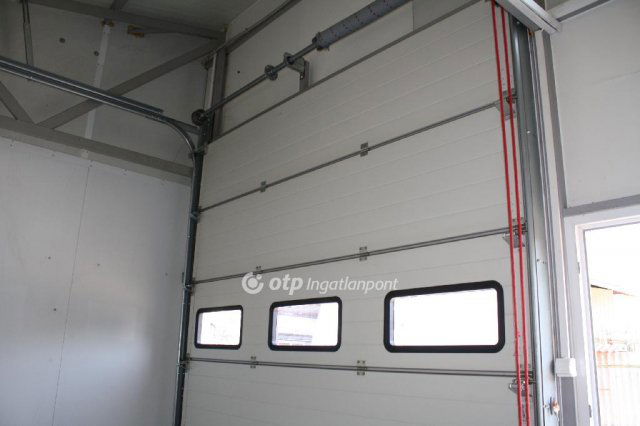 Kiadó ipari ingatlan, Felsőtárkányban 180 E Ft / hó