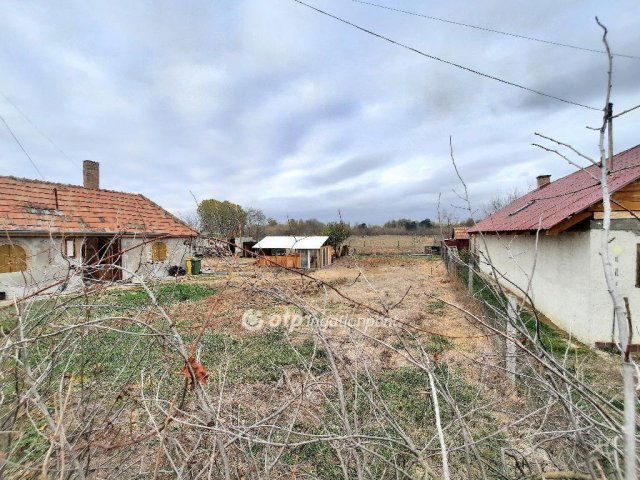 Eladó telek, Pilisen 2.9 M Ft / költözzbe.hu