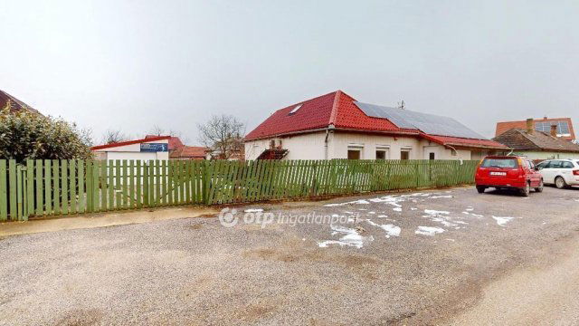 Eladó családi ház, Alsózsolcán 56.9 M Ft, 3+2 szobás