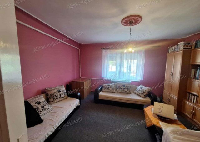 Eladó családi ház, Kiskunfélegyházán 24.9 M Ft, 2+1 szobás